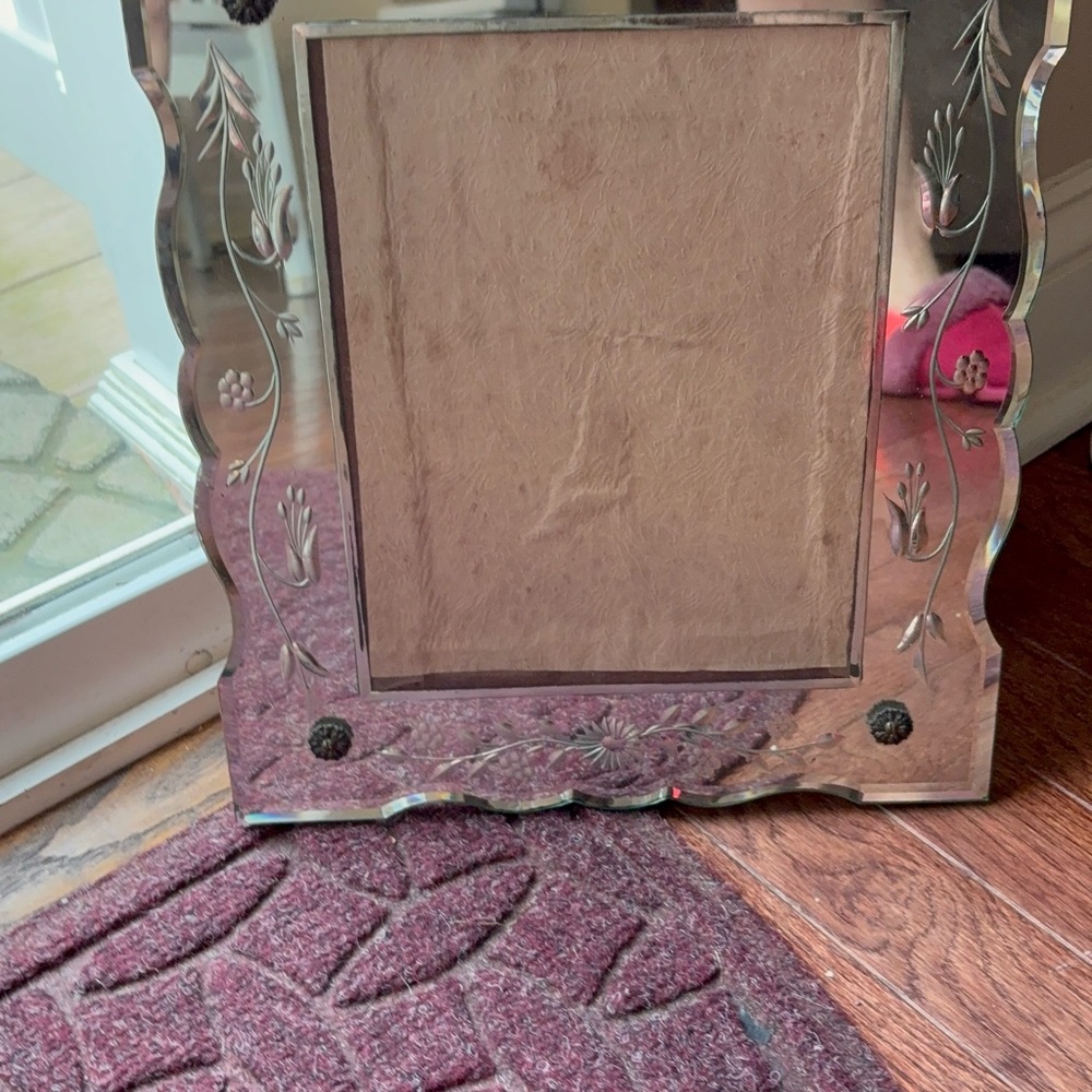 Antique or vintage from the late 1920s Etched Elegant Mirror Picture Frame - Picture 8 of 16